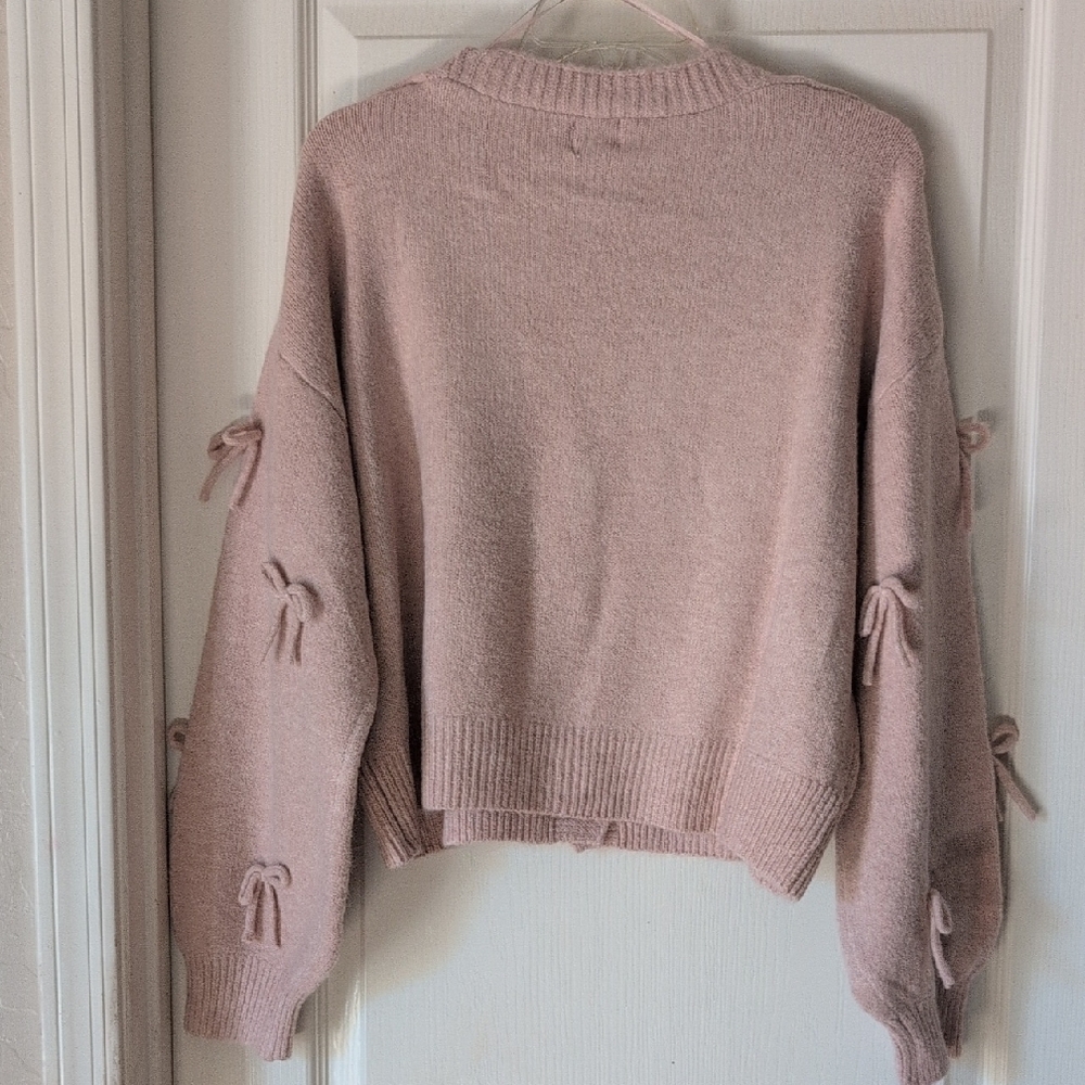 Elegant Pink Bow-Detail Cardigan - Picture 4 of 10
